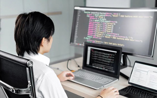 抚顺 ,php声明和调用变量的符号是什么？